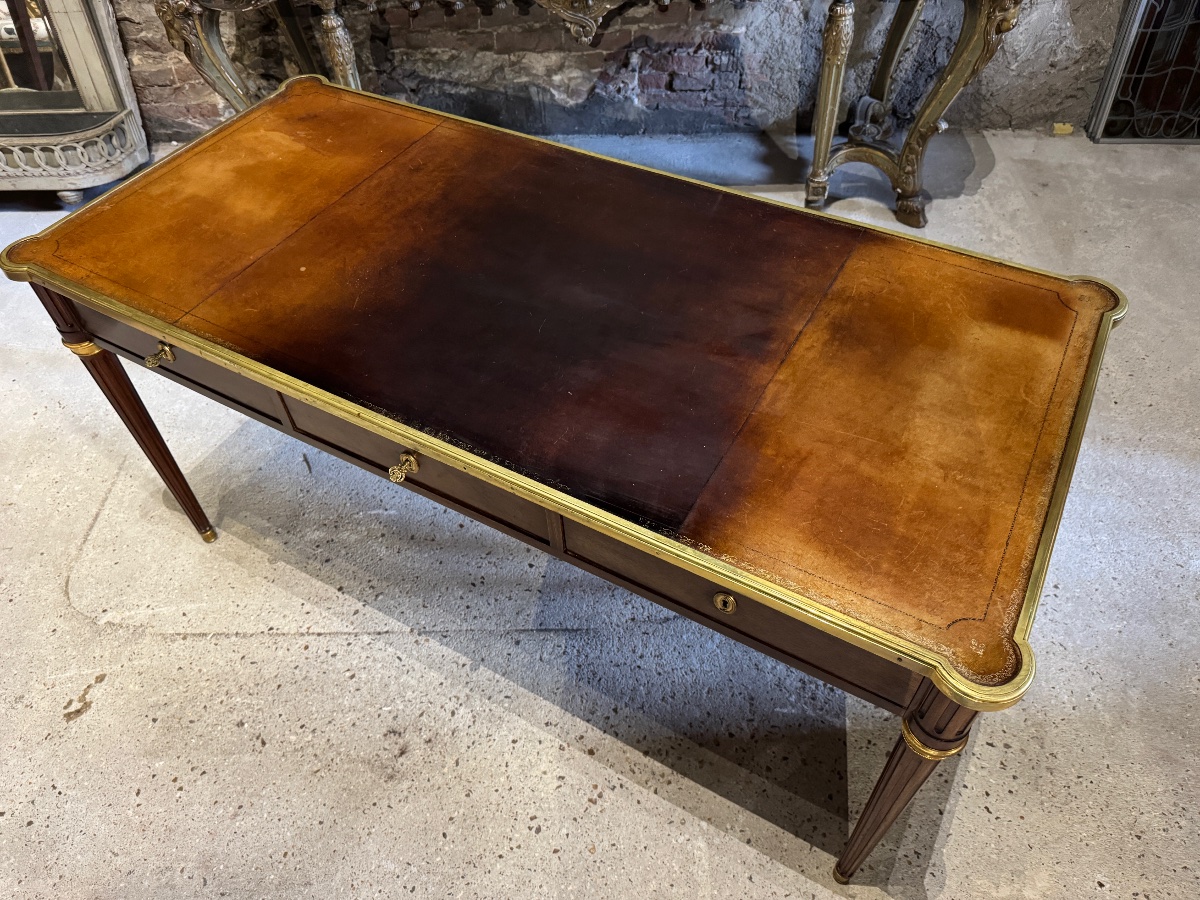 Bureau de style Louis XVI en acajou dessus de cuir -photo-5