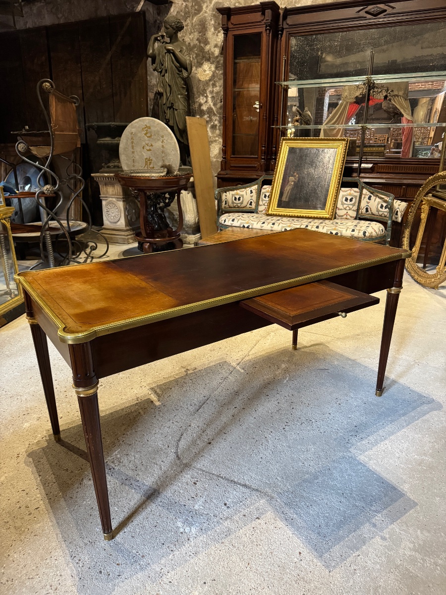 Bureau de style Louis XVI en acajou dessus de cuir -photo-6