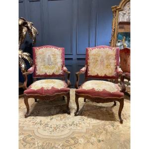 Paire De Fauteuils Dossier Plat De Style Louis XV , Tapisserie Aux Petits Points XIX ème Siècle