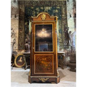 Vitrine en marqueterie d’époque Napoleon III 