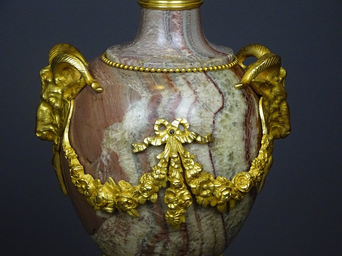 Paire De Cassolettes De Style Louis XVI En Marbre Et Bronze Doré-photo-4