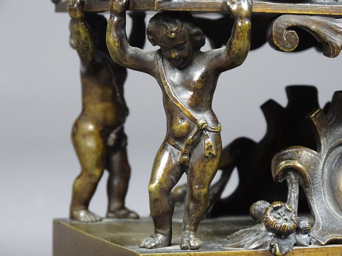 Exceptional Bronze Box With Cherubs In Renaissance Style-photo-2