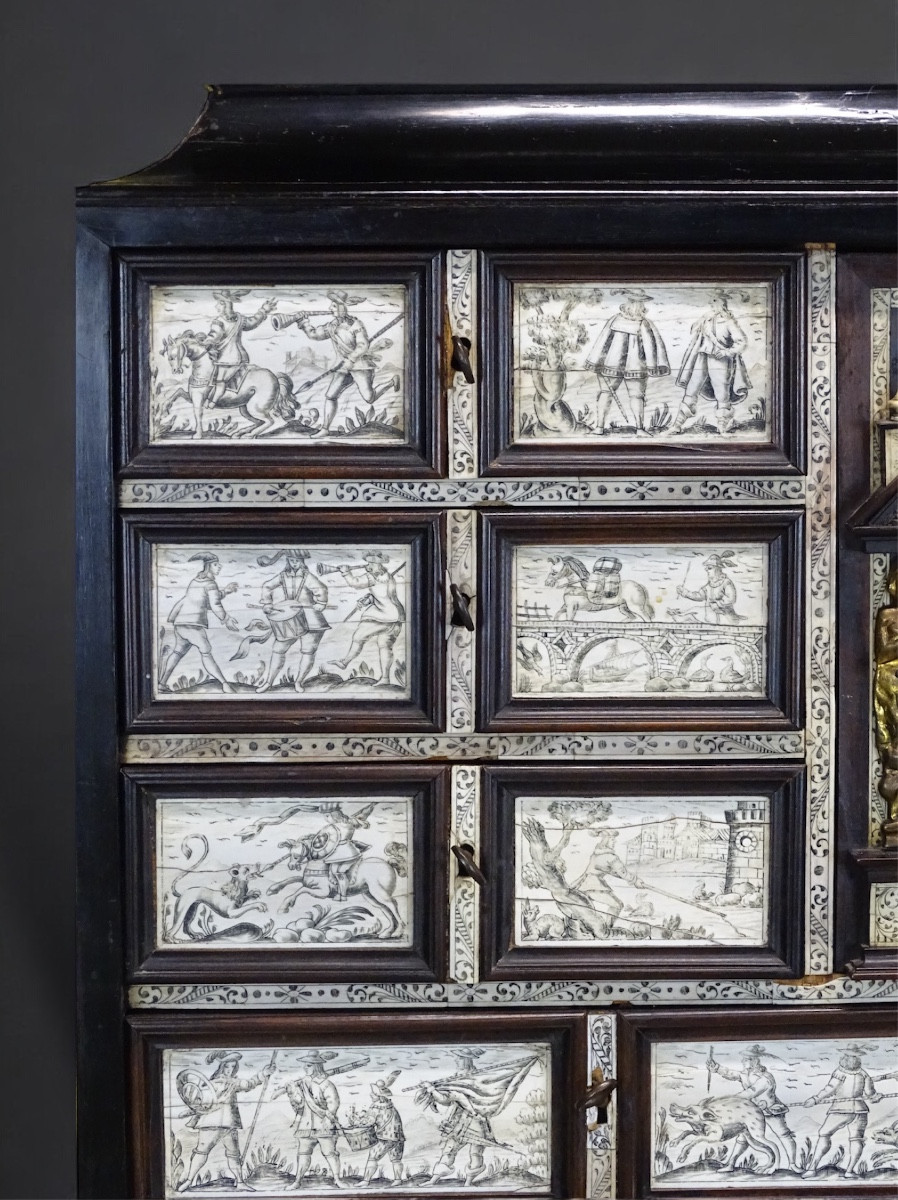Italiancabinet In Ebony And Engraved Ivory Marquetry – 17th Century-photo-3