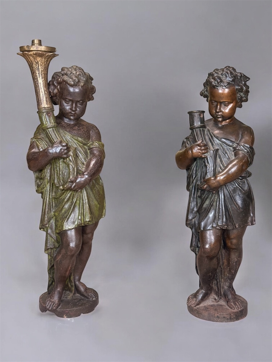 Mathurin Moreau - Paire de Putti Porte-torchère En Fonte De Fer - Fonderie Du Val d'Osne
