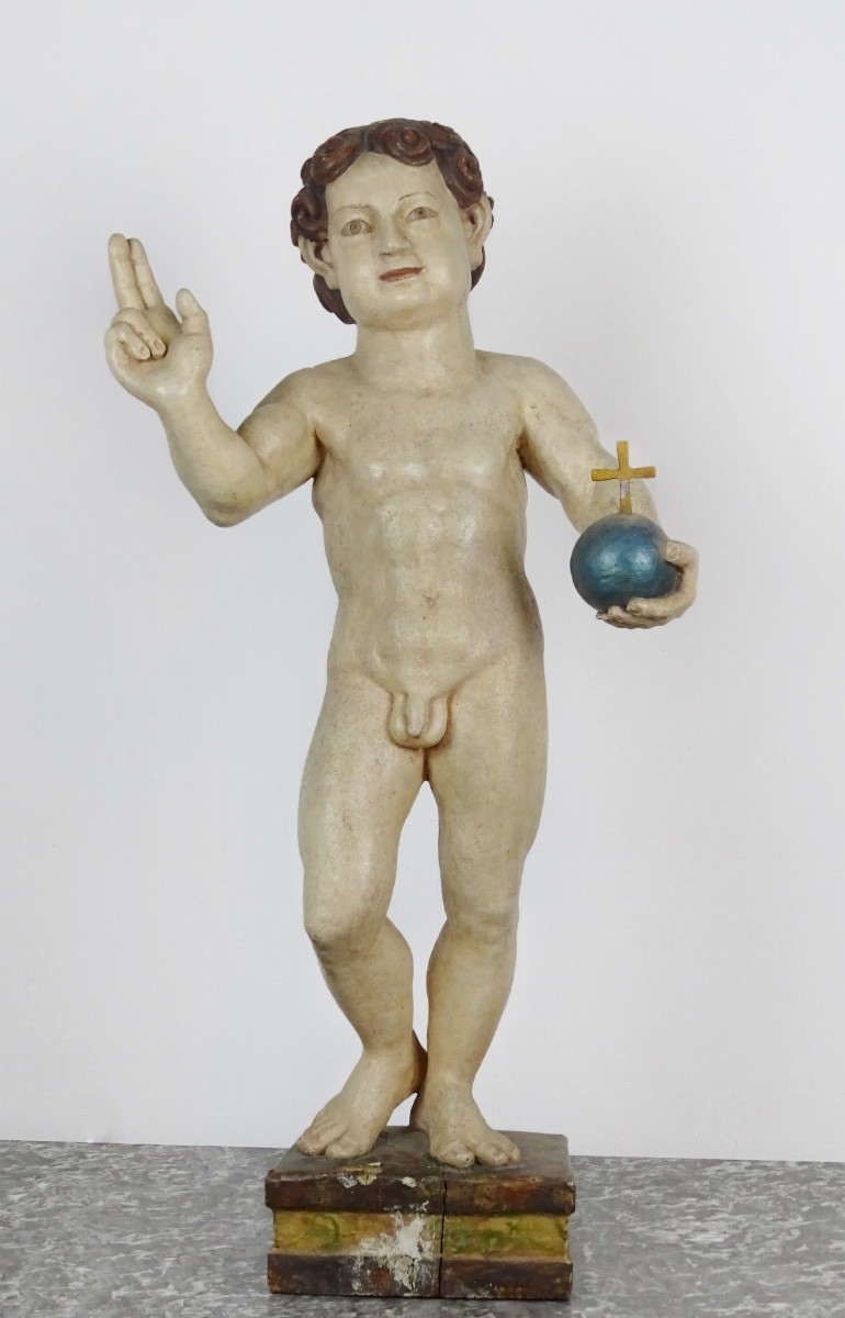 Importante statue de l’Enfant Jésus Salvator Mundi, sculpture religieuse en bois polychrome