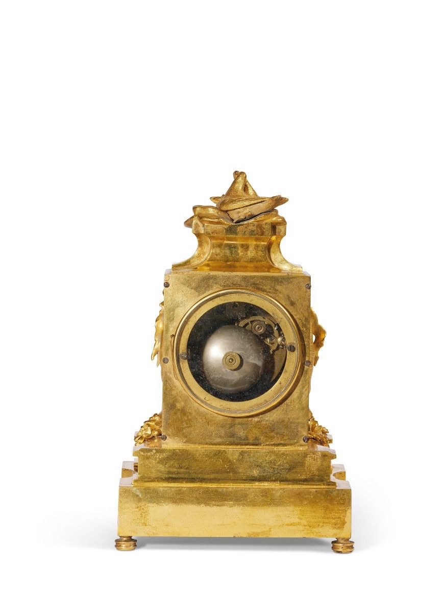 RARE PENDULE D'ÉPOQUE LOUIS XVI EN BRONZE DORÉ ET PORPHYRE - CIRCA 1780-photo-3