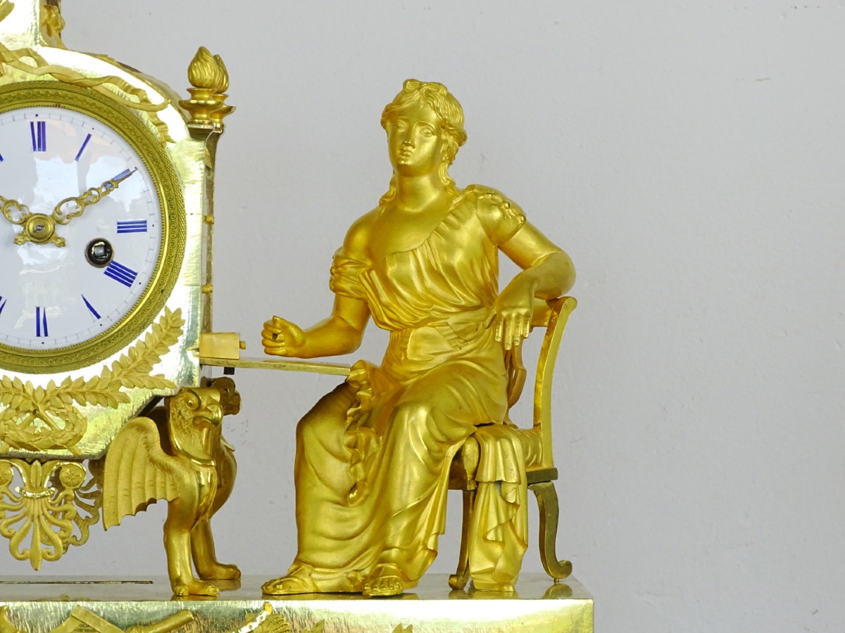 Lucien-François Feuchère (1797-1849) - Pendule d'époque Empire - "SAPHO Guidée par L'Amour"-photo-3
