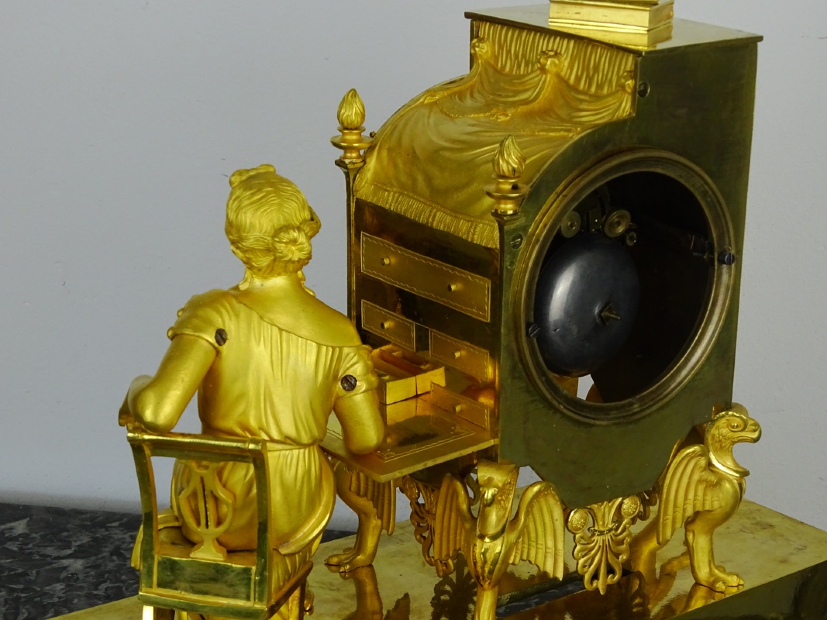 Lucien-François Feuchère (1797-1849) - Pendule d'époque Empire - "SAPHO Guidée par L'Amour"-photo-6