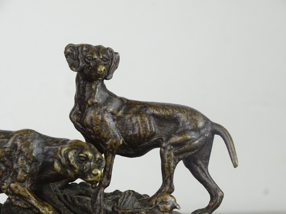 Paul-Édouard Delabrièrre – Épagneuls en chasse – Bronze animalier miniature, XIXᵉ siècle-photo-2