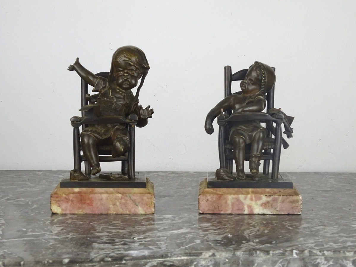 Pair Of Children's Bookends - Patinated Bronze On Marble - Late 19th Century, Early 20th Century. 