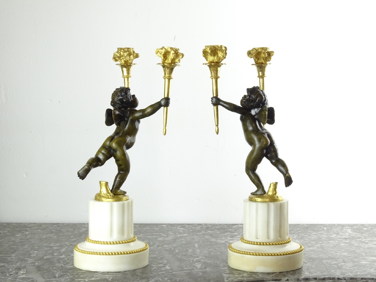 André-Antoine Ravrio – Paire de candélabres aux Zéphyrs – Époque Louis XVI, fin XVIIIe siècle-photo-2