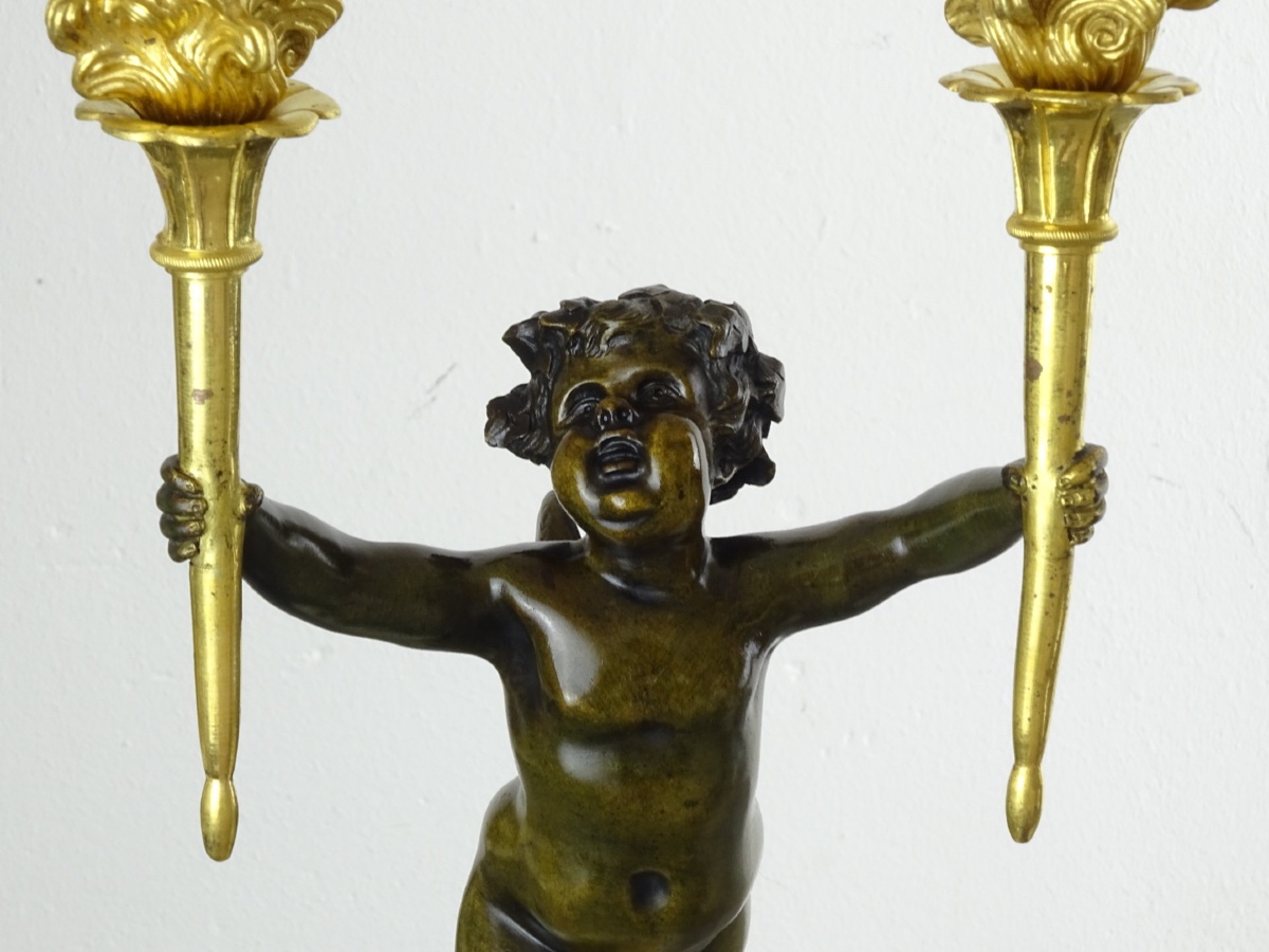 André-Antoine Ravrio – Paire de candélabres aux Zéphyrs – Époque Louis XVI, fin XVIIIe siècle-photo-2
