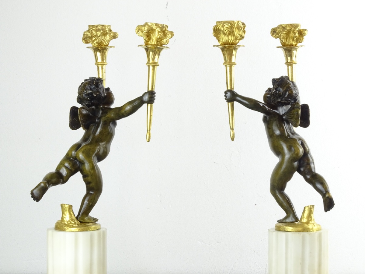 André-Antoine Ravrio – Paire de candélabres aux Zéphyrs – Époque Louis XVI, fin XVIIIe siècle-photo-3