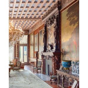 Exceptionelle Et Monumentale Cheminée De Style Renaissance En Noyer
