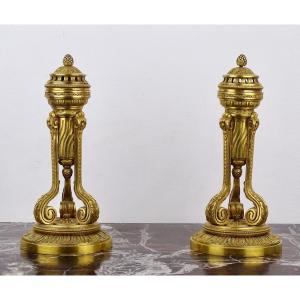 Jean-charles Delafosse - Pair Of 18th Century Perfume Burners / Candlesticks