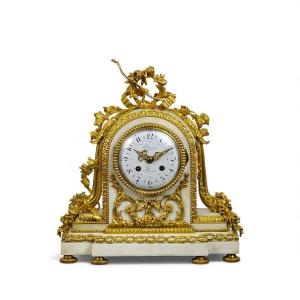 Guillaume DENIÈRE à Paris - Pendule en Bronze Doré et Marbre Blanc de Style Louis XVI