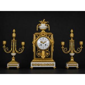 GARNITURE DE CHEMINÉE DE STYLE LOUIS XVI - PENDULE CAGE ET SES CANDÉLABRES - MARBRE ET BRONZE