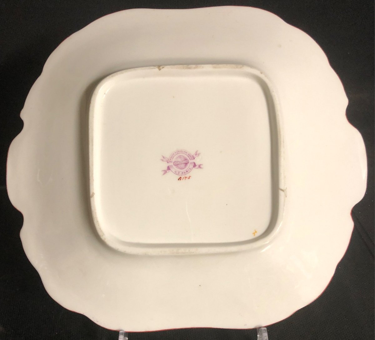 MINTON Plat à  gâteaux XIXe en porcelaine Décor Chinois rose et bleu /1-photo-1