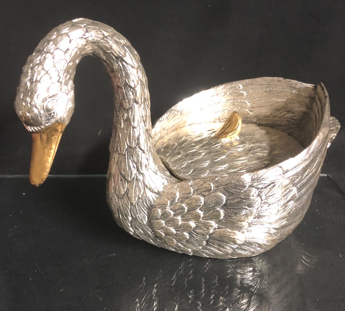 Maurio Manetti Swan-photo-5