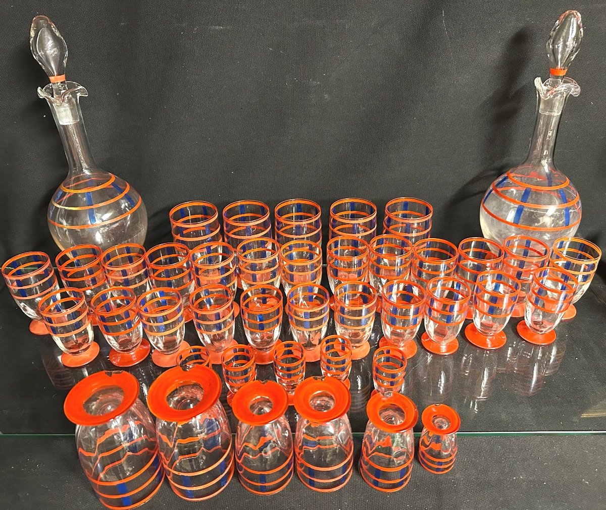 Important Service Of 36 Glasses And 2 Carafes 1940/1950 In Very Good Red And Blue Condition-photo-4