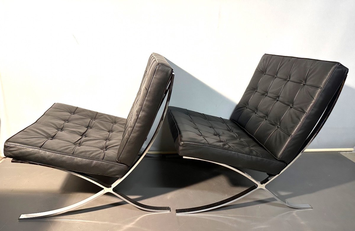 Mies Van Der Rohe Pair Of Barcelona Knoll Low Chair With Original Invoice In Very Good Condition Design-photo-2