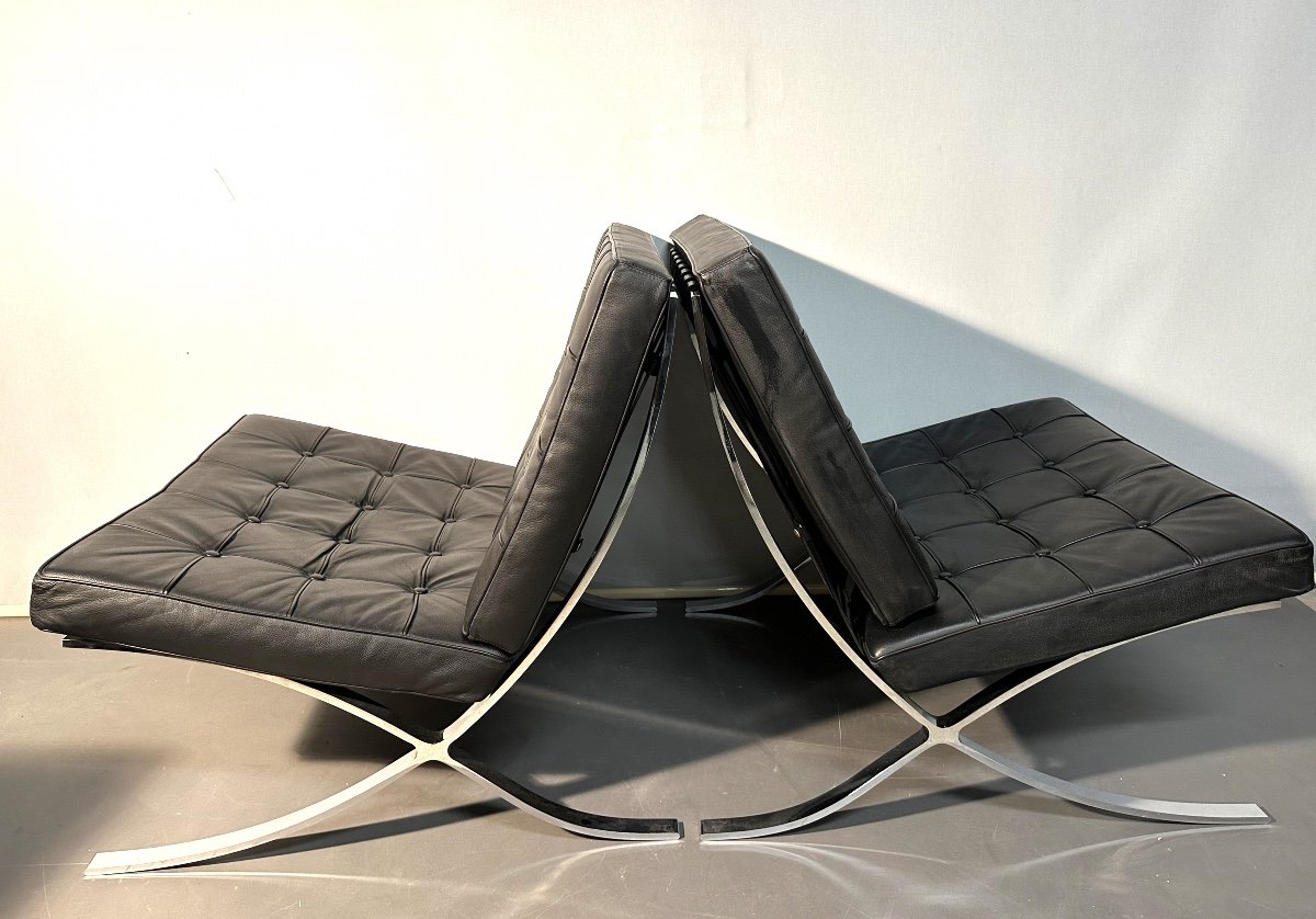 Mies Van Der Rohe Pair Of Barcelona Knoll Low Chair With Original Invoice In Very Good Condition Design-photo-3
