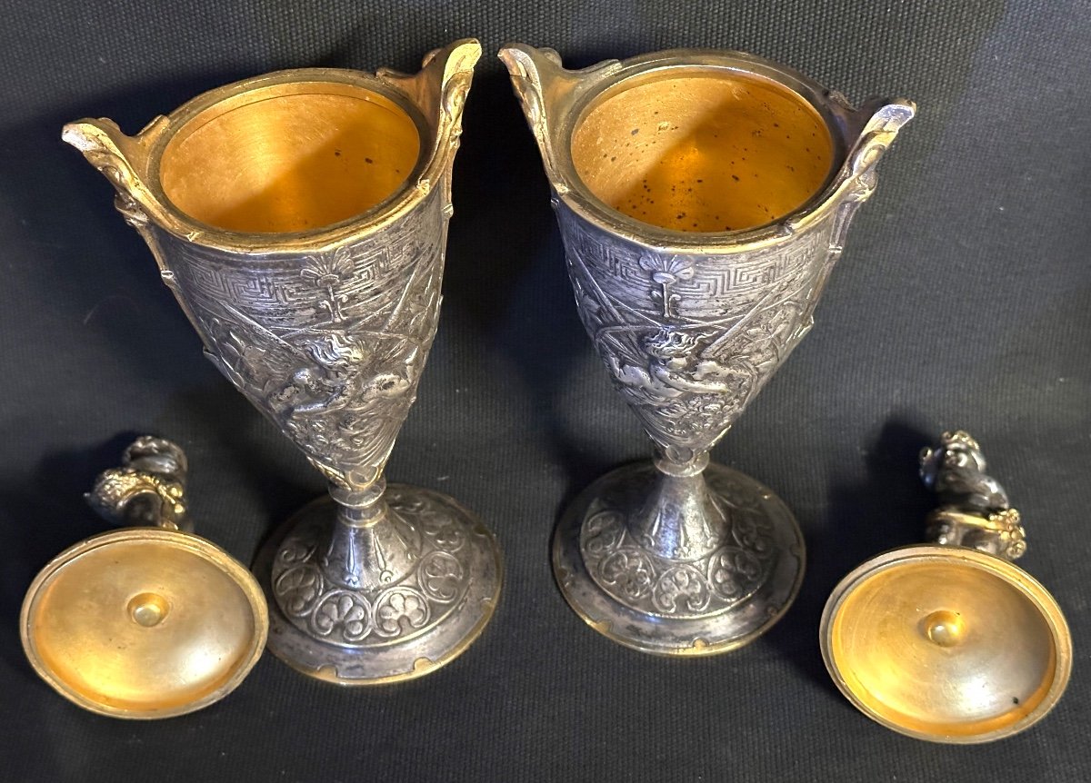 Paire de pots couverts XIXe En bronze argent et or Urnes cassolettes Barbedienne dlg-photo-1