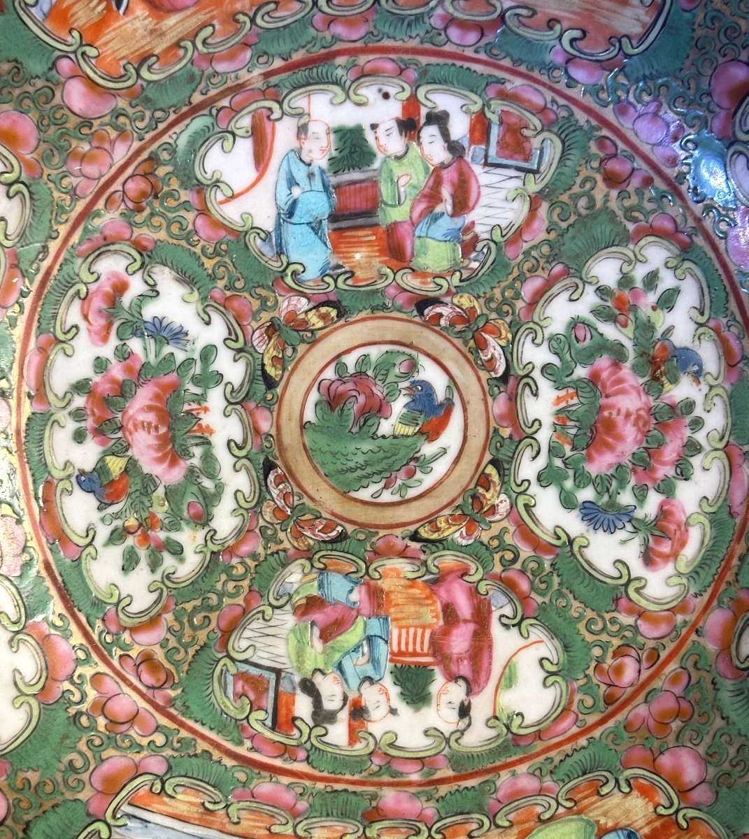 CHINE XIXe Grande coupe en porcelaine de CANTON montée en bronze doré -photo-4
