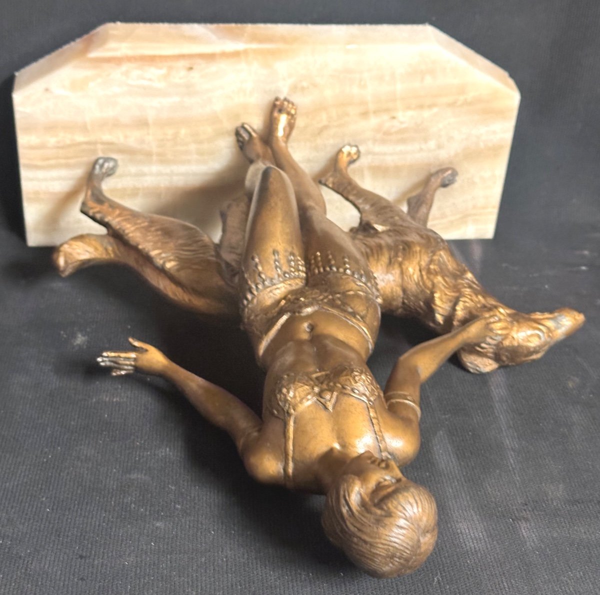 Sculpture Art Deco attribuée à Pierre RIGAL Jeune femme au lévrier 1930-photo-4