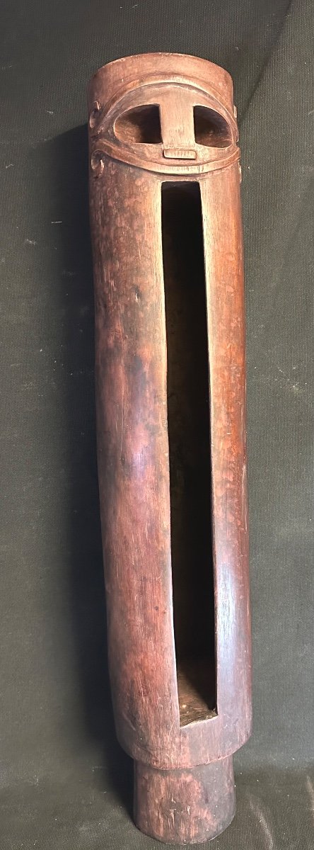 Art Océanien Tambour à fente 70cm en bois patiné Art Premier Tribal Vanuatu Marquises