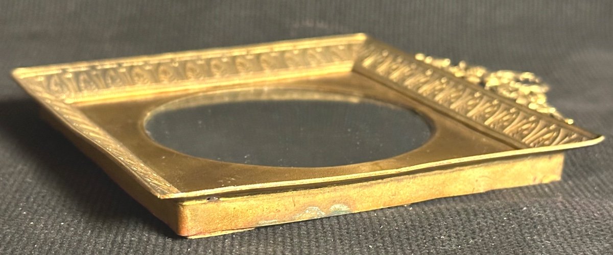 Petit miroir de sorcière style Louis XVI déformant en laiton vers 1900-photo-4