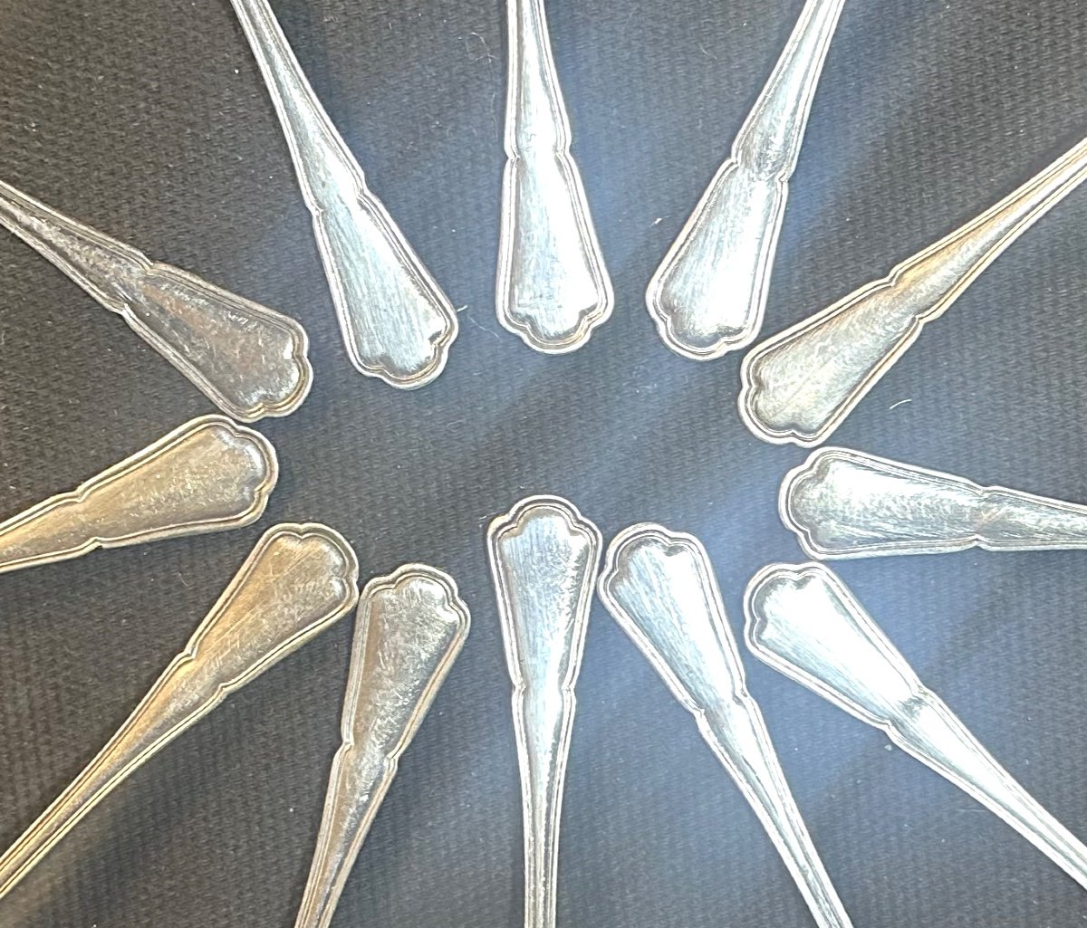 Ercuis 12 Moka Spoons In Case Victoria Model Contour In Silver Metal 11cm Tbe /1-photo-3