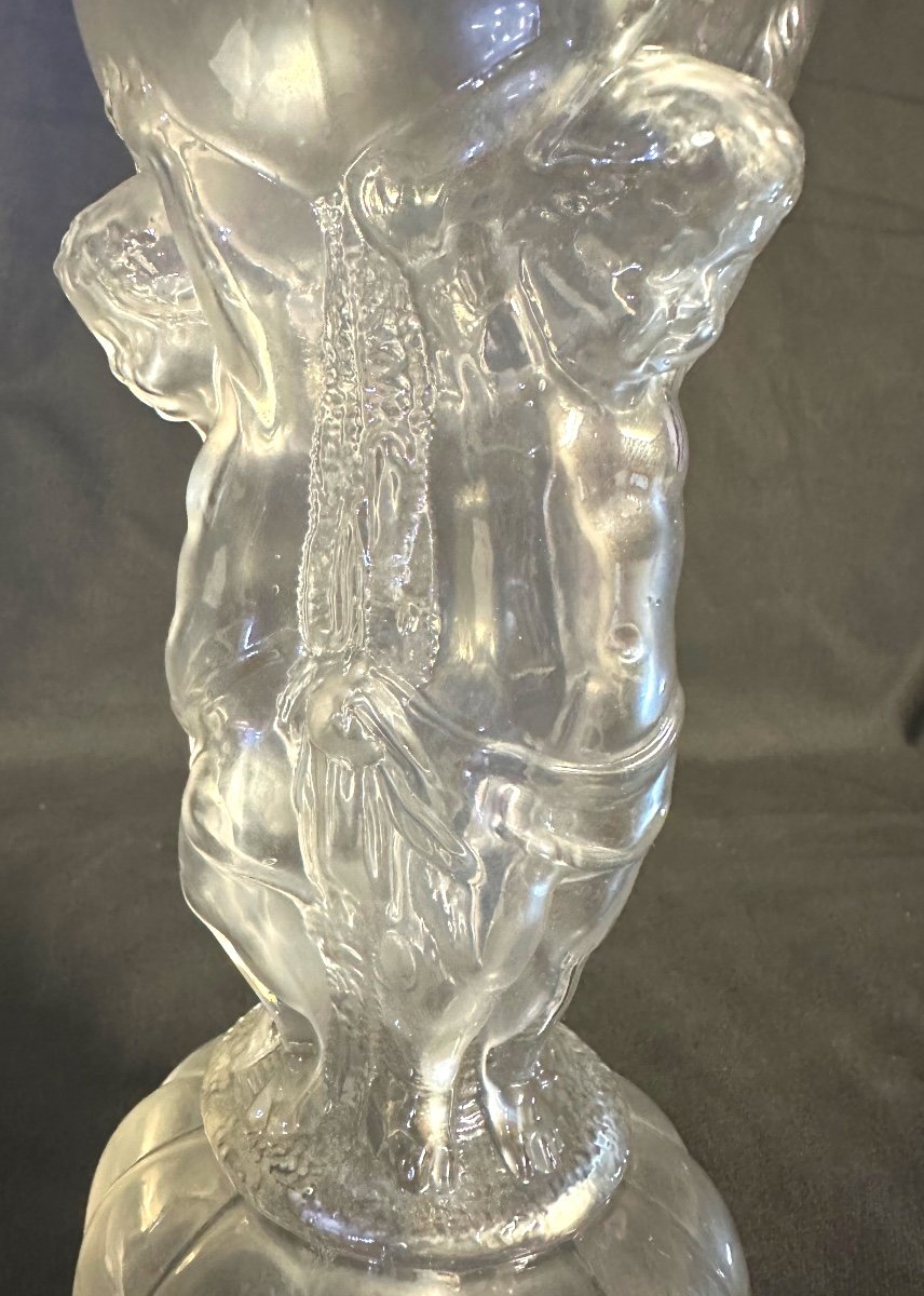 LEGRAS Bouteille Chérubins soutenant un globe vers 1900 en verre soufflé moulé-photo-2