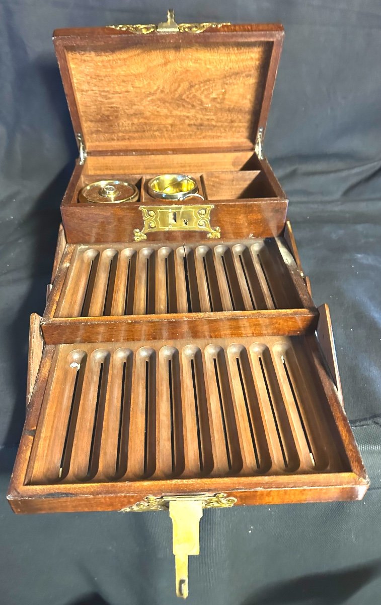 Coffret Cave à cigares XIXe dépliante avec cendrier boîte à allumettes ciseaux acajou bronze