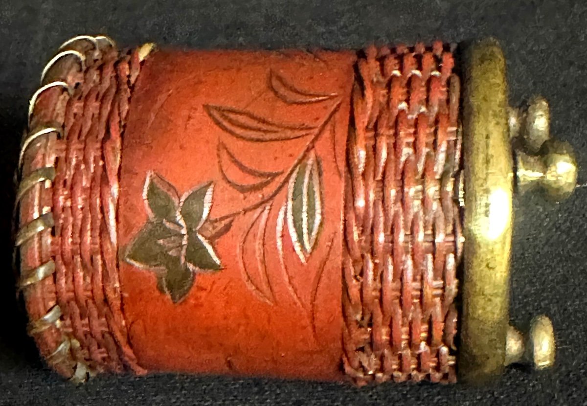 Japan 19th Century Small Lacquered Bamboo And Brass Vase Brush Holder For Scholar Or Ikebana Meiji Decoration-photo-2