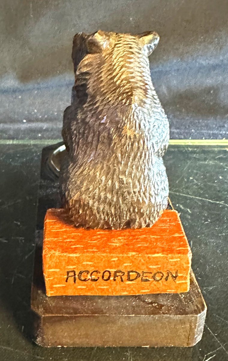 Rare 19th Century Black Forest Bear Candle Accordion Sculpture Swiss Brienz Very Good Condition /1-photo-1