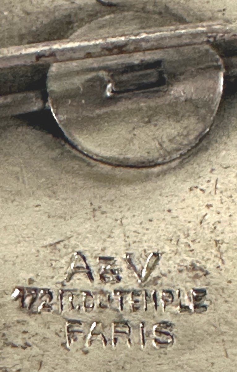 Rare Insigne Chamois Val  d’Isere  2770 Compétition Motocyclisme Moto broche Pra Loup en émail -photo-1