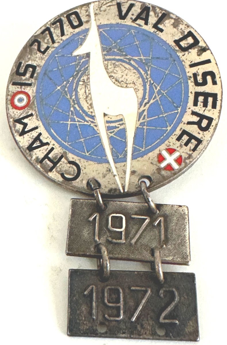 Rare Insigne Chamois Val  d’Isere  2770 Compétition Motocyclisme Moto broche Pra Loup en émail 