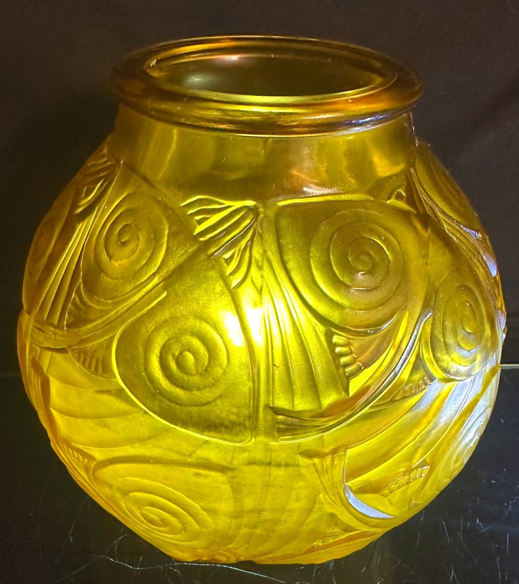 IMPORTANT et RARE vase SABINO Jaune modèle Poissons / Raies 1929 Art Deco Referencé 