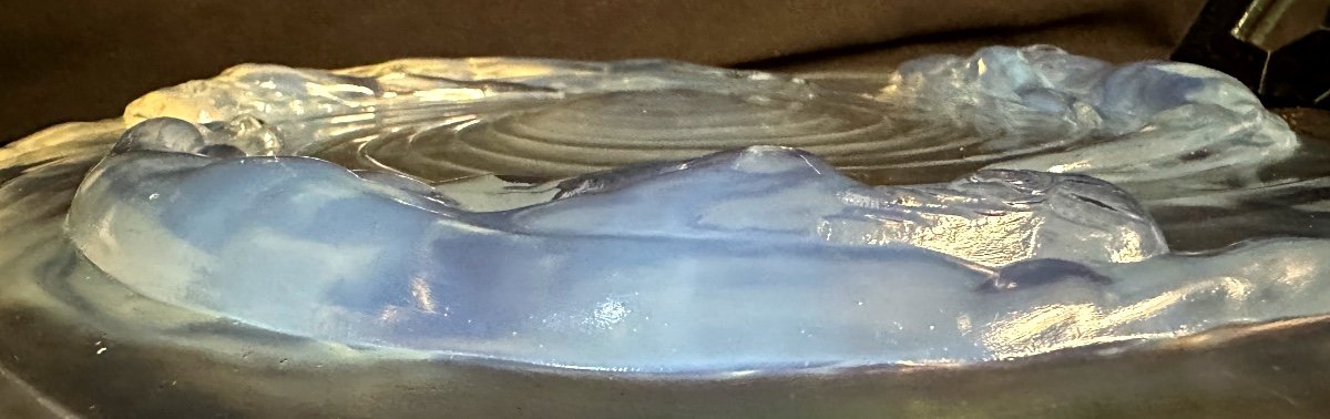 SABINO Rare grande coupe verre opalescent Signé Ondines Modèle Spirales Et Sujets Plat 9080 -photo-7