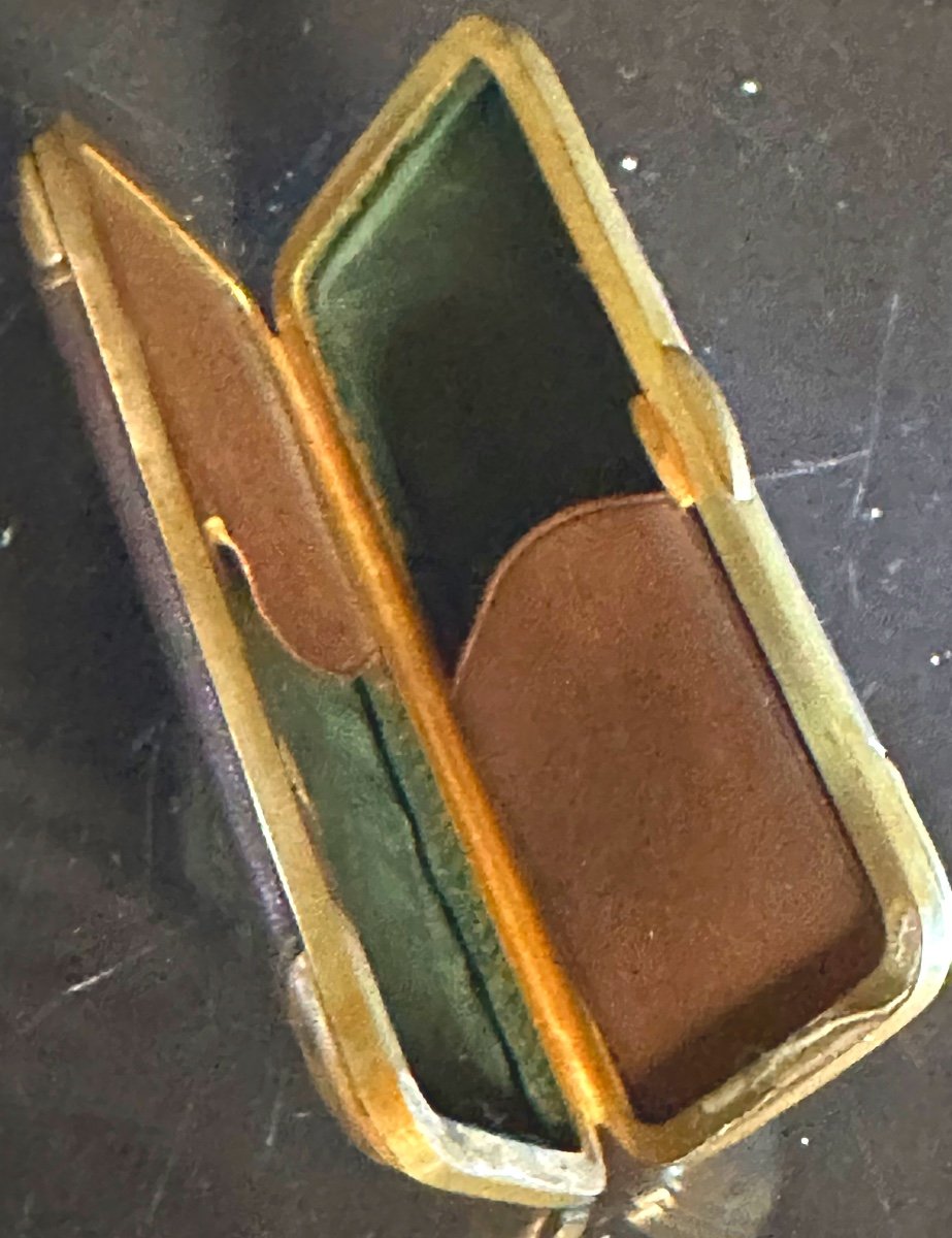 étui à cigares fin XIXe en cuir et laiton à double compartiment Porte cigare -photo-3
