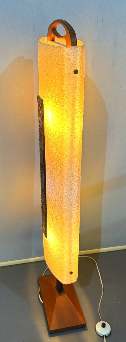 Lampadaire de parquet Design en Perspex et teck 1950 En très bon état -photo-3