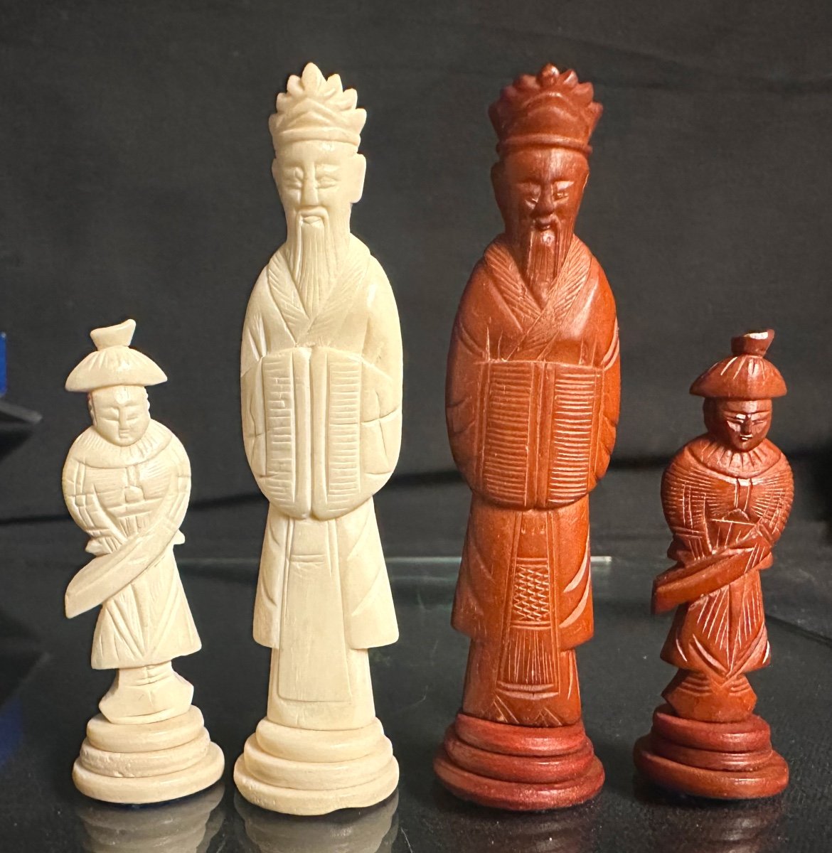 Complete Chess Set With Stained Bone Pieces In Case With Board Circa 1950-photo-8