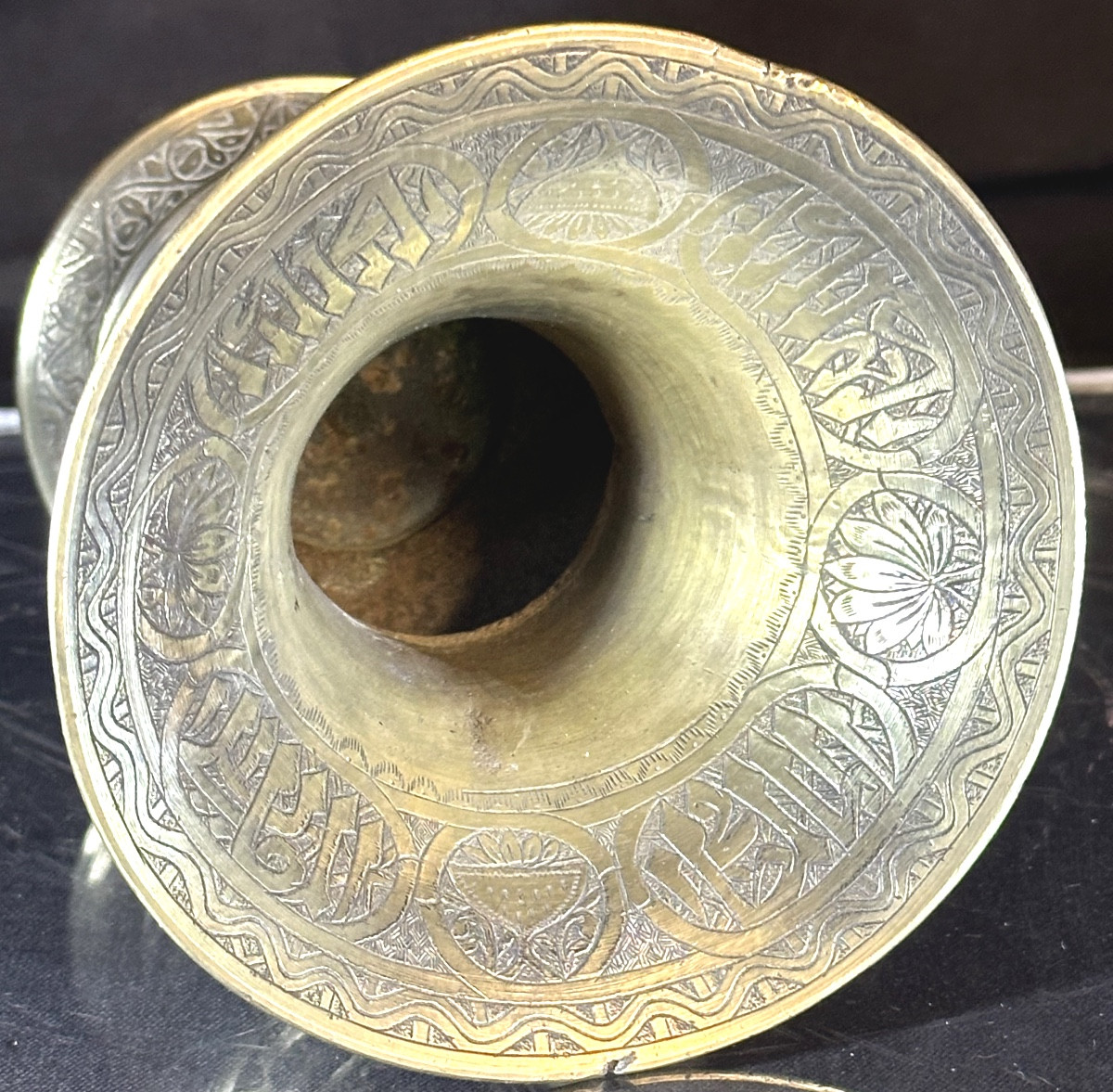 Antique Oriental Brass Vase Engraved With Verses From The Quran-photo-4