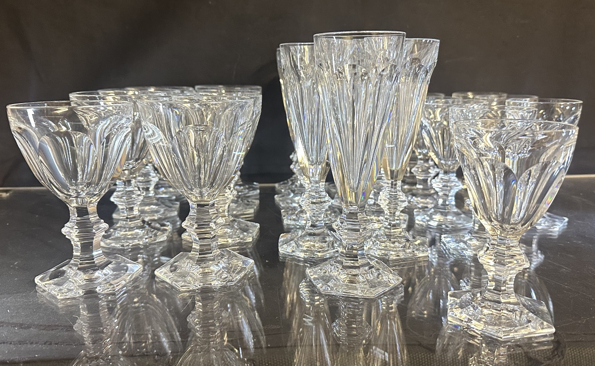 BACCARAT HARCOURT 25 verres cristal 13 flûtes 12 verres eau 12 verres vin en Parfait état -photo-6
