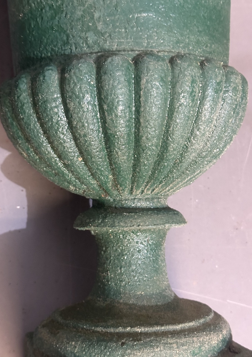 Paire de grandes vasques de Jardin en fonte XIXe 50kgs  49cm en très bon état /2-photo-1