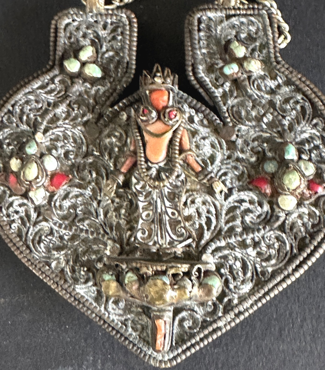 Ghau Tibet Nepal Silver Necklace Pendant Coral Turquoise Lapis Lazuli 19th Century Lapis Lazuli-photo-2