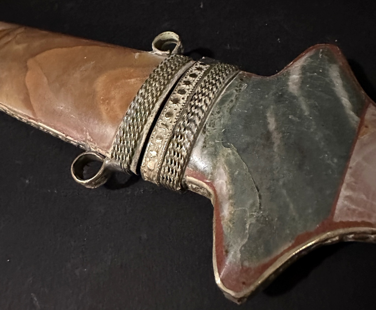 Antique Yemeni Jambiya Dagger In Low-grade Silver And Arabian Steel Hard Stones-photo-2