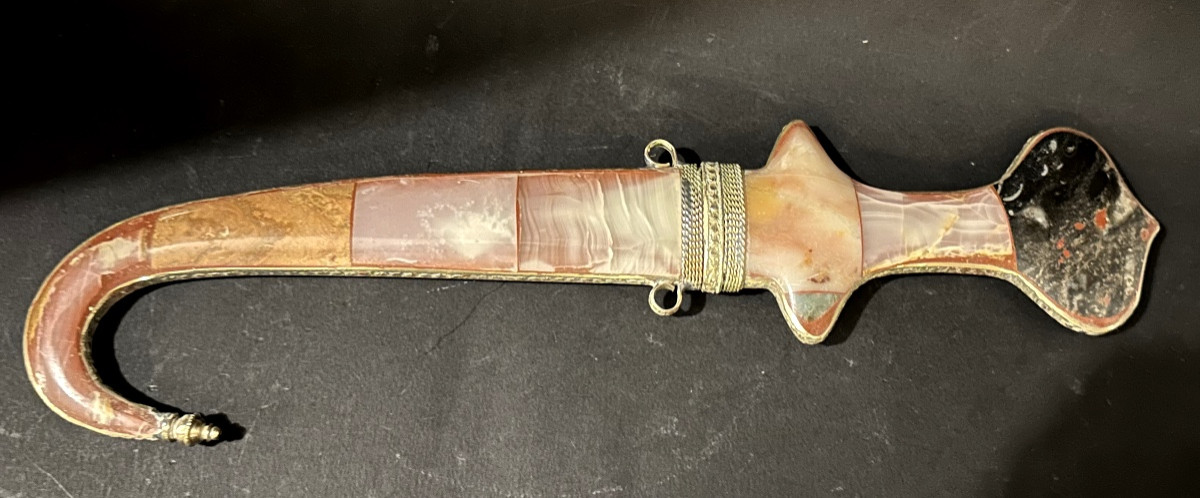 Antique Yemeni Jambiya Dagger In Low-grade Silver And Arabian Steel Hard Stones