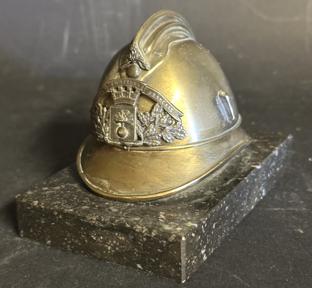 Casque de sapeur-pompier ancien Presse papiers bronze 